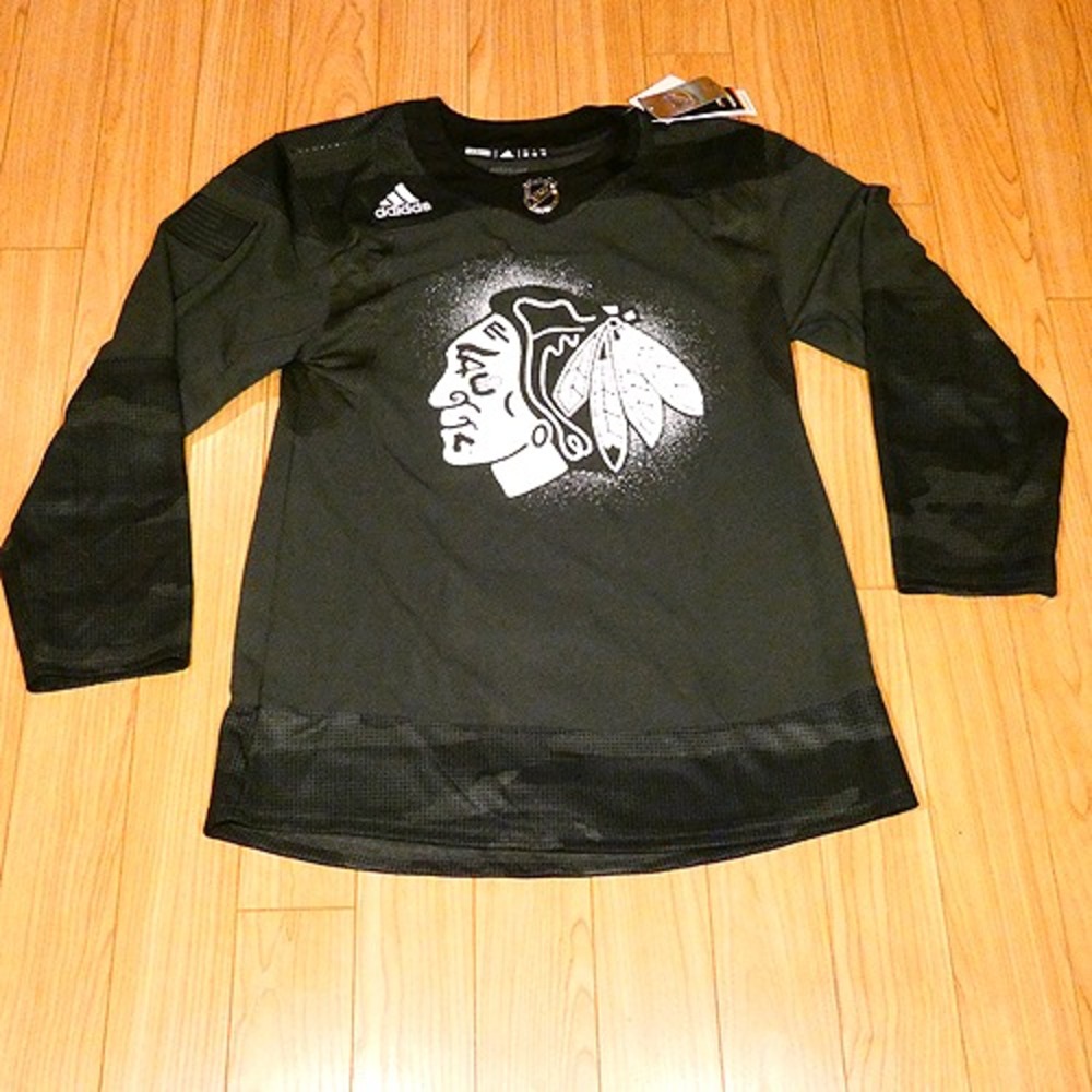 ADIDAS Chicago Blackhawks AUTHENTIC Practice CAMO Jersey Aeroready  NEW Size 42
